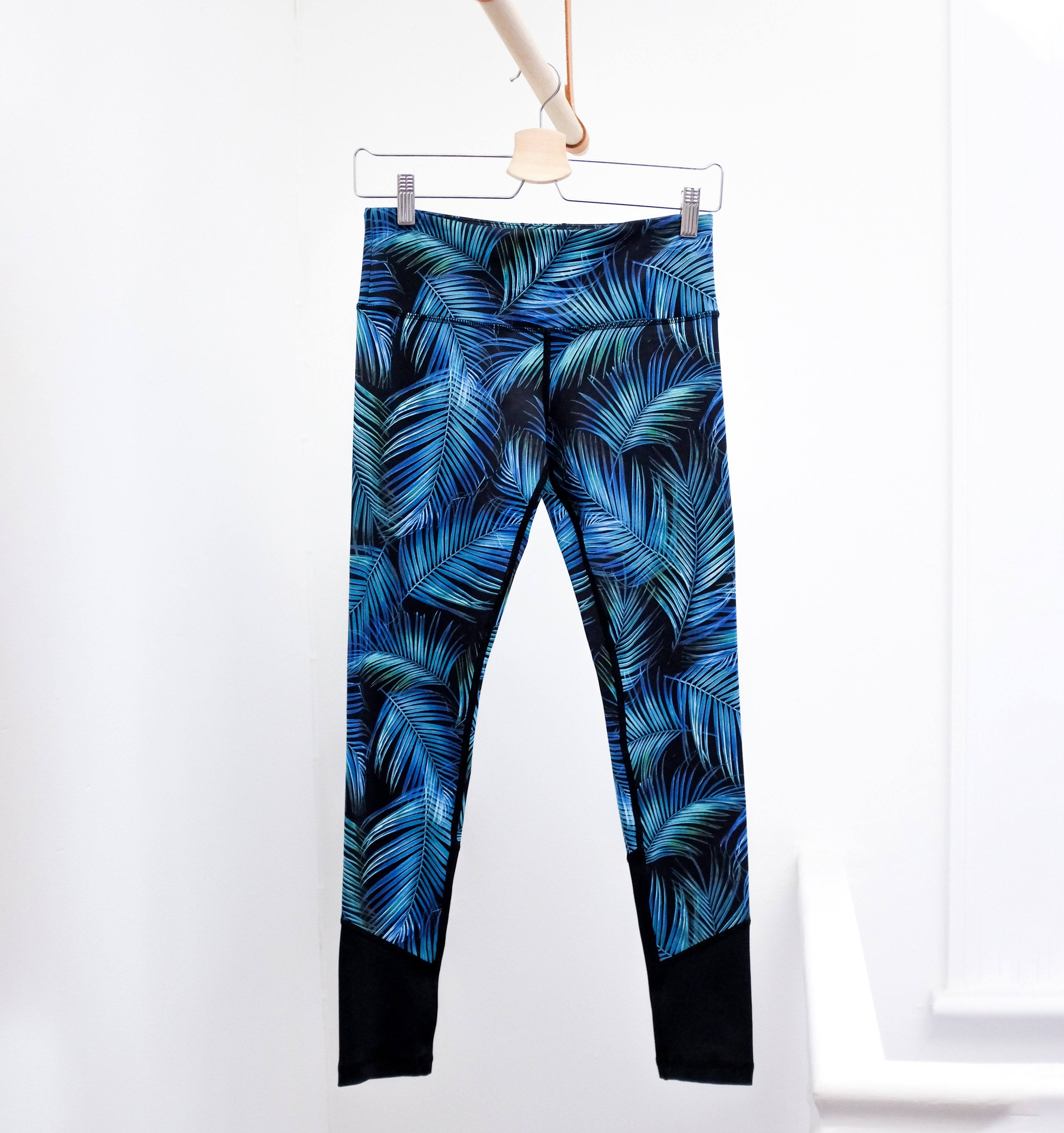 Jungle Palms Leggings  Comfortable Activewear with Nature Designs