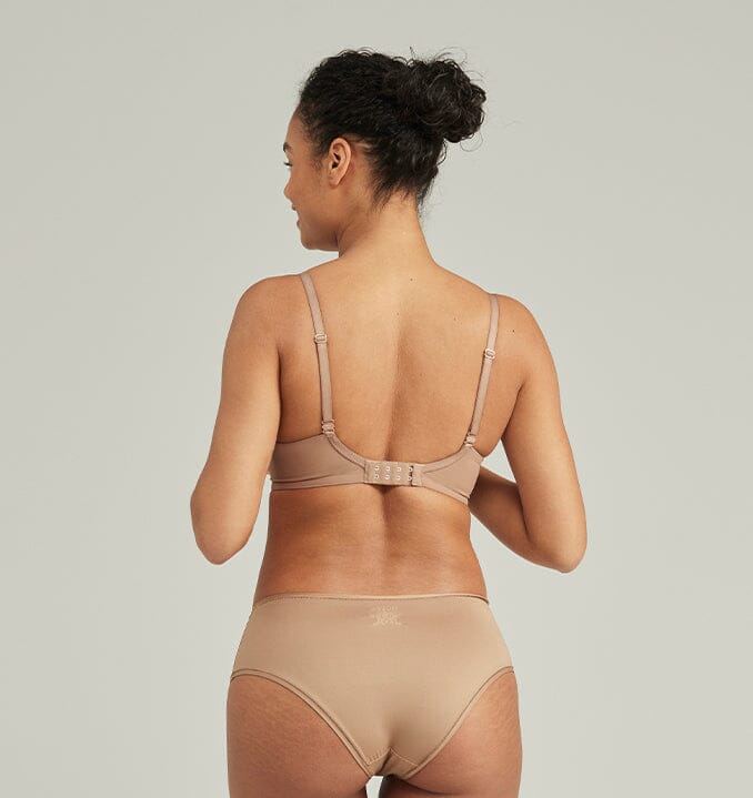 Smooth full cup t-shirt bra [Mocha] Bras Nudea 