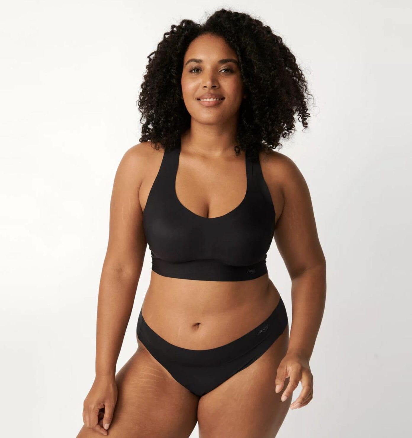 Soft invisible microfibre thong [Black] Bottoms Sloggi 