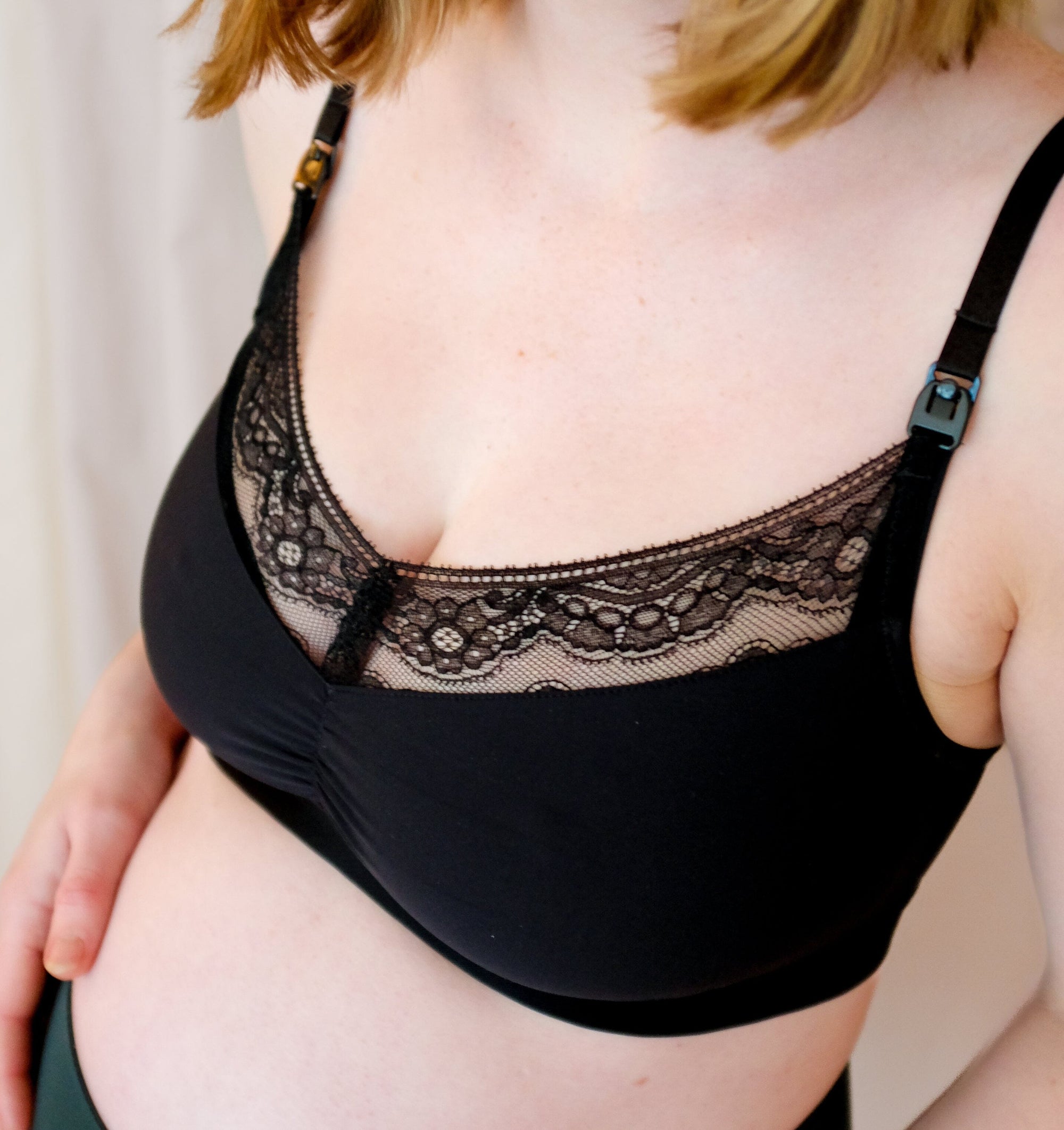 Lace trim nursing bra [Black] Maternity Six 