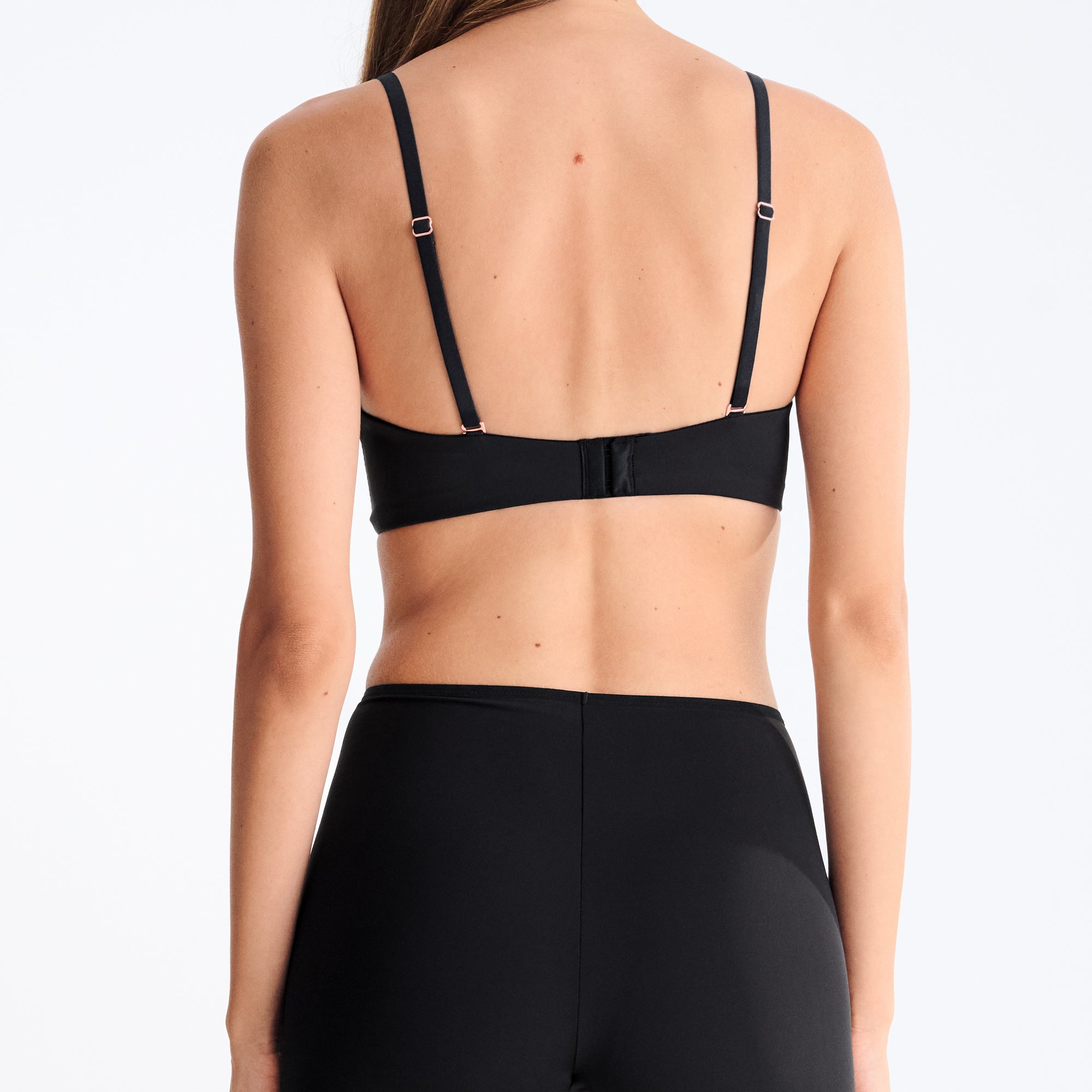 Multiway underwired balconette bra [Black]