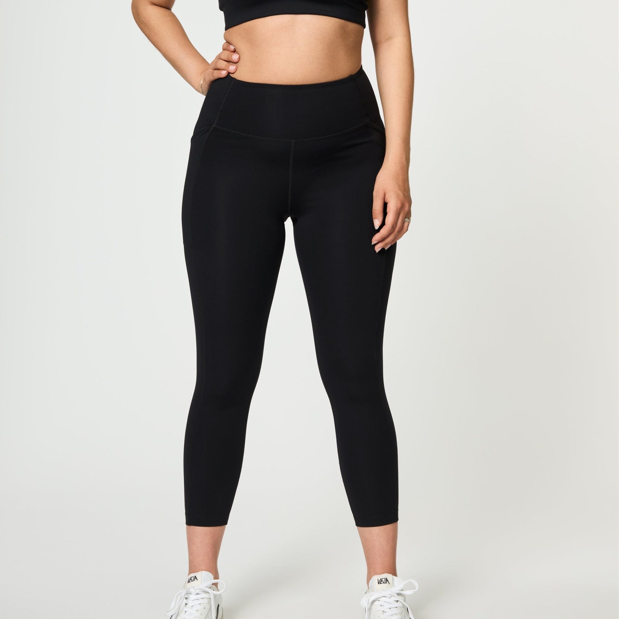 7/8 pocket high rise legging [Black] Girlfriend Collective 
