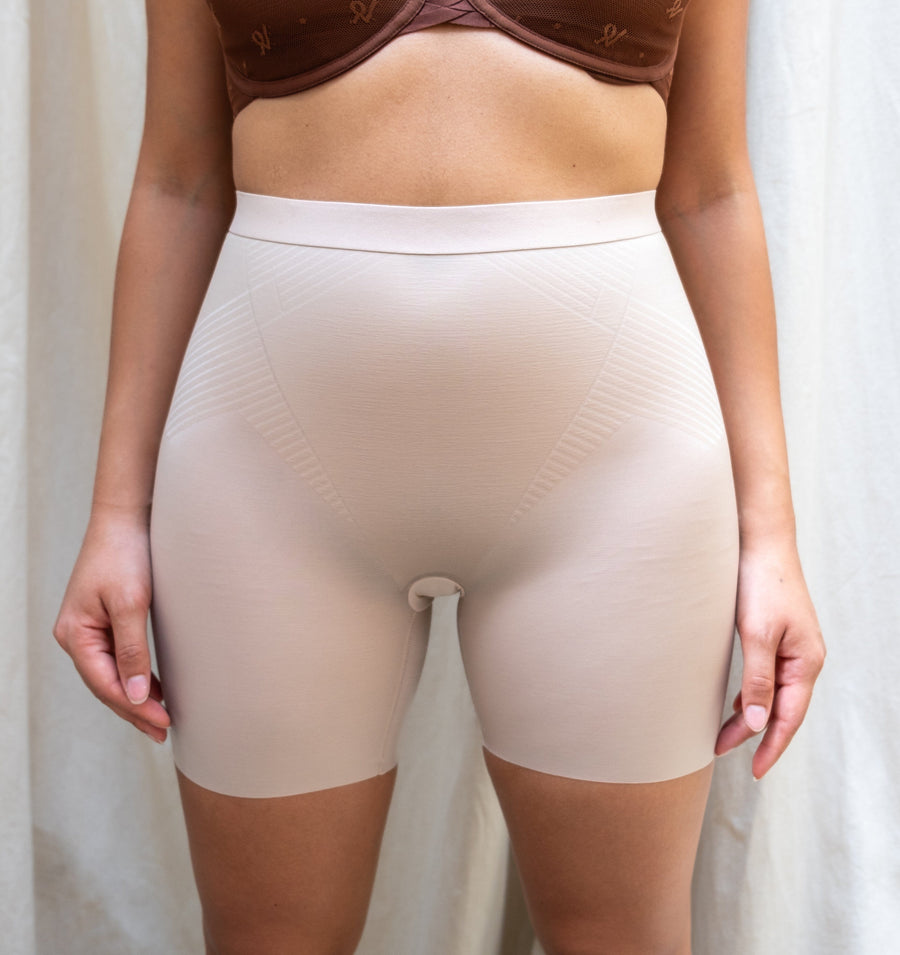 Invisible control girl short [Champagne Beige] Shape Spanx 