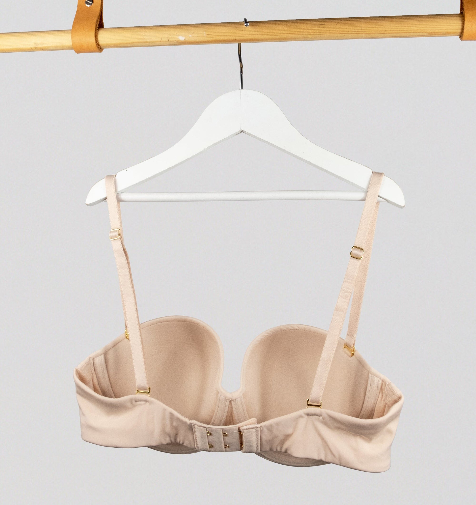 Seamless plunge strapless [Latte] Bras Triumph 