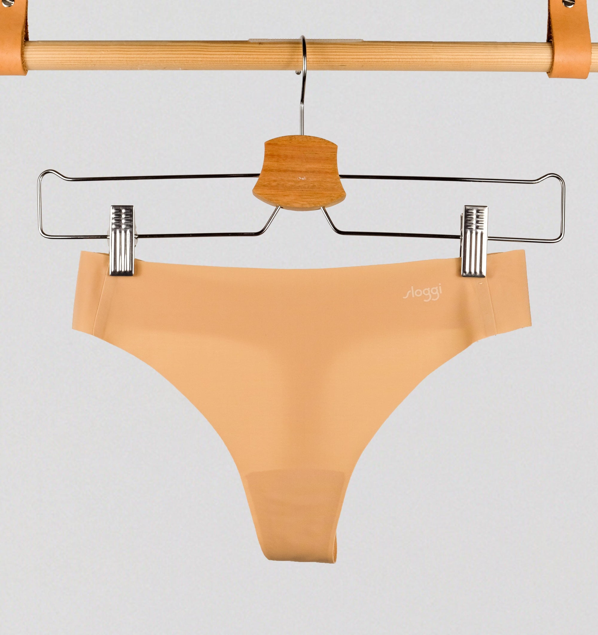 Soft invisible microfibre thong [Beige] Bottoms Sloggi 