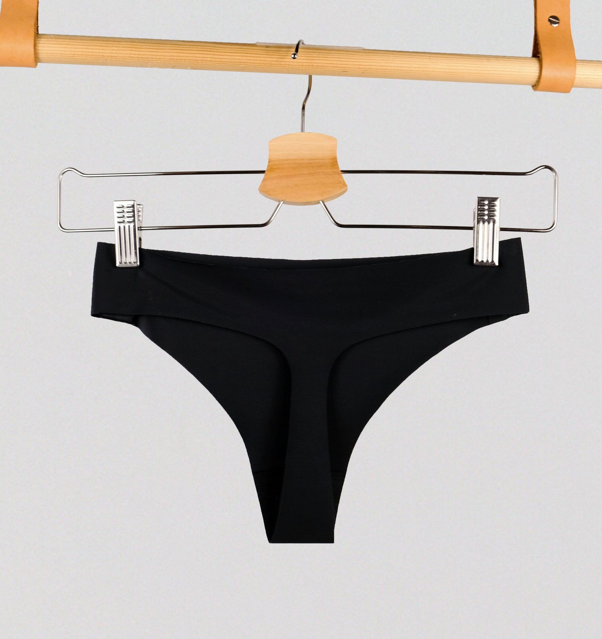 Soft invisible microfibre thong [Black] Bottoms Sloggi 