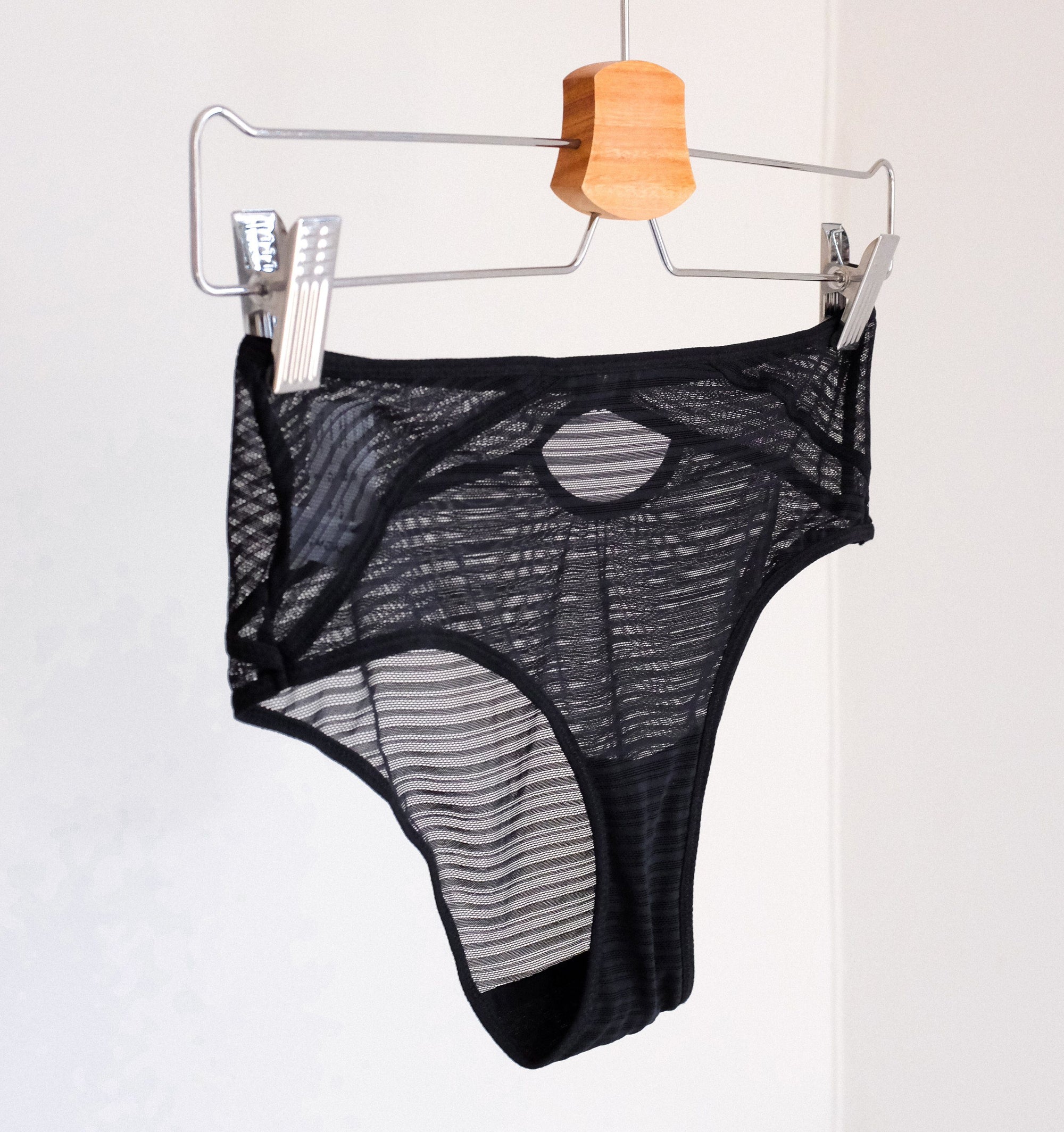 Line mesh shorty [Black] Bottoms Simone 