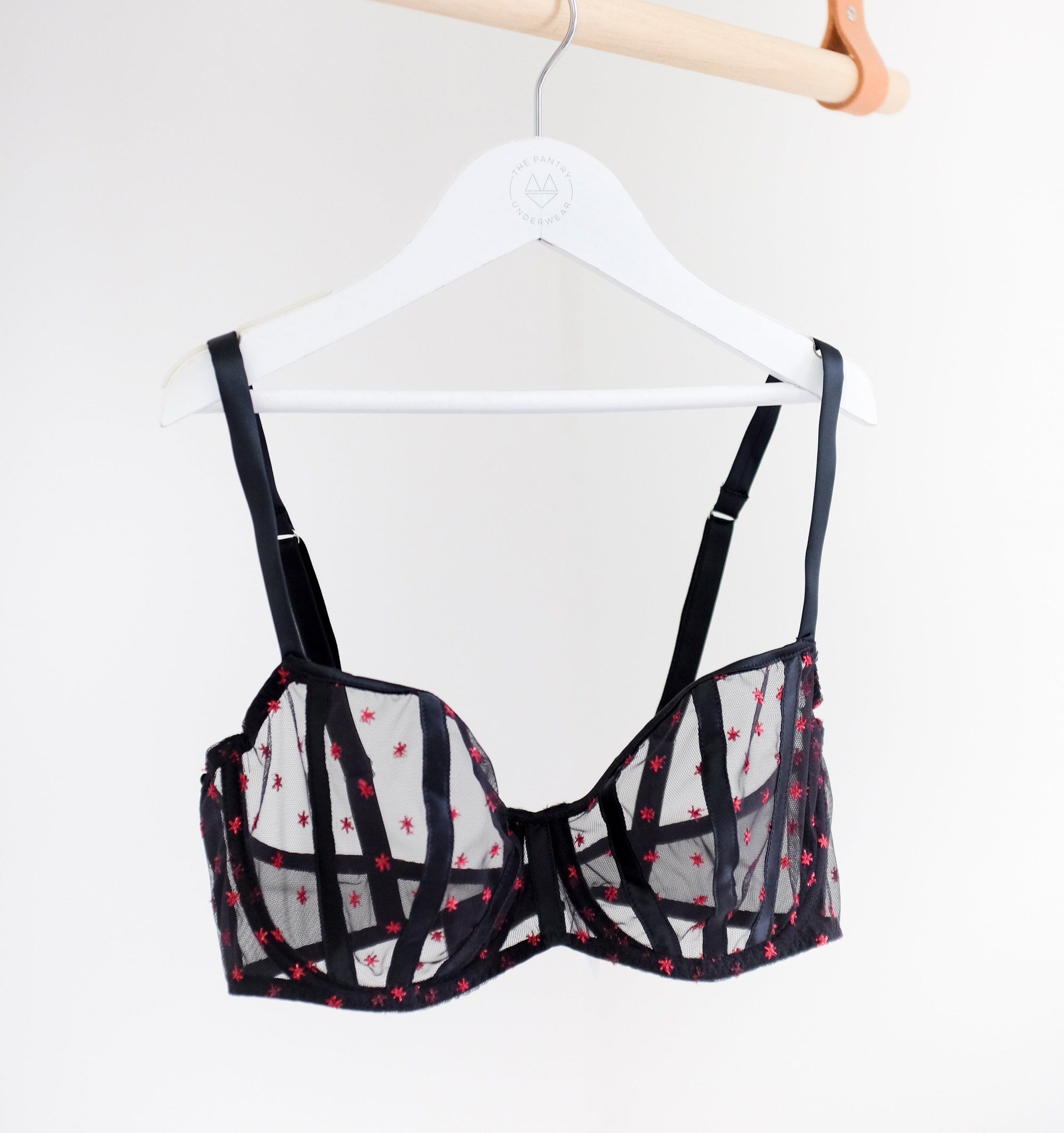 Satin contour balconette [Red Fleck] Bras Implicite 32B 