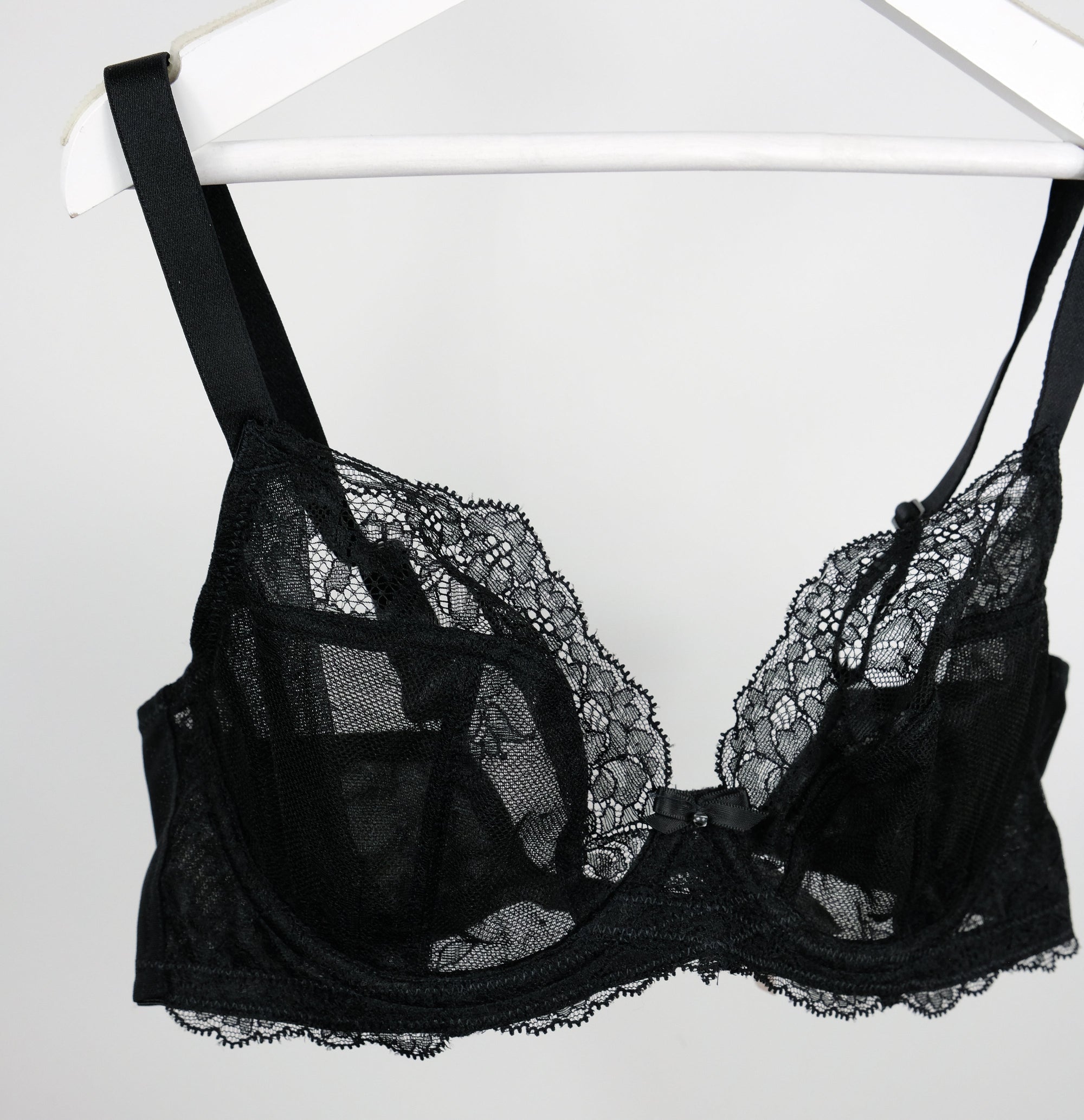 D+ Lace Plunge [Black] Bras Panache 