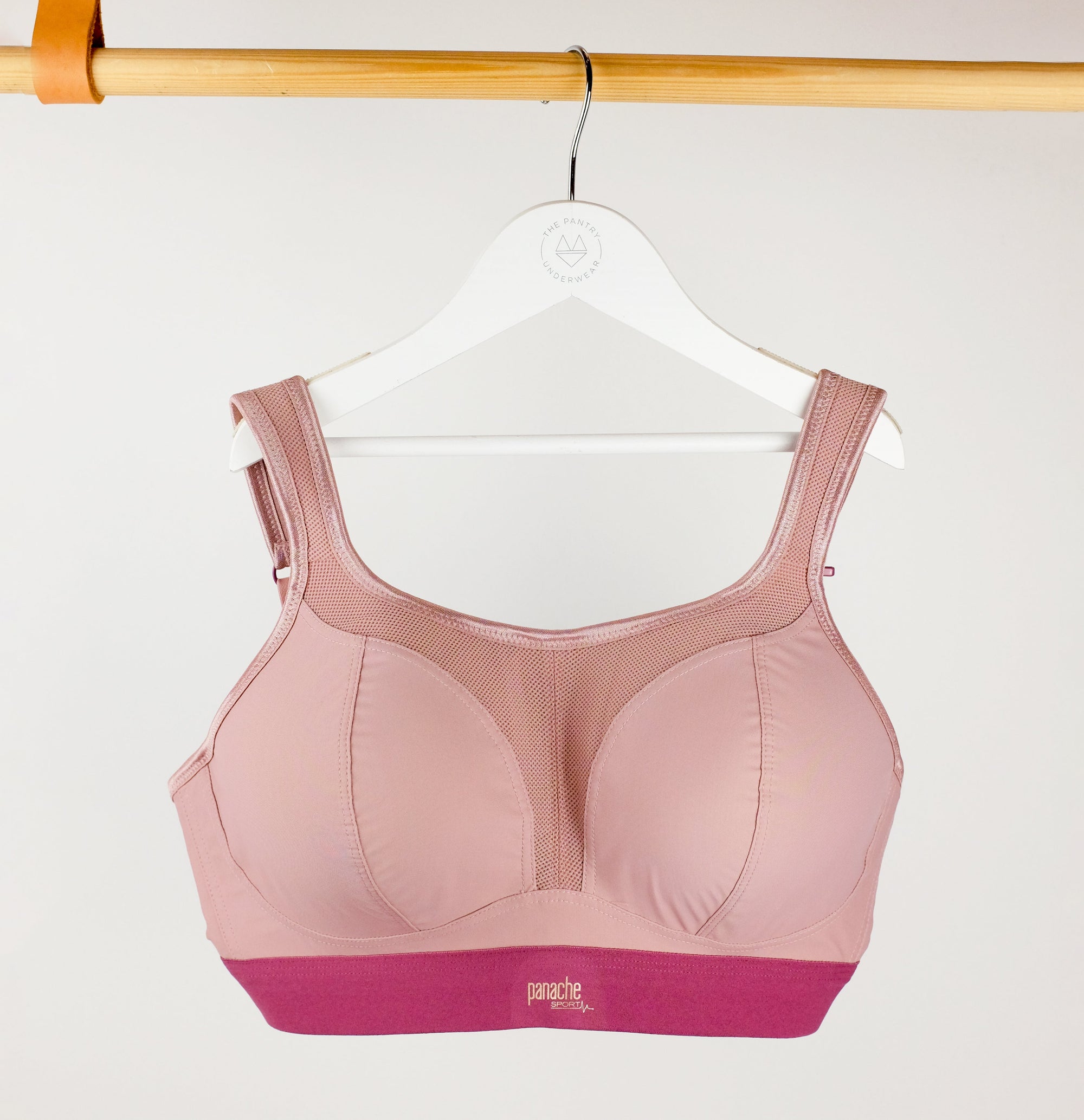 Non-wired shape sports bra [Taupe / Raspberry] Sport Panache 