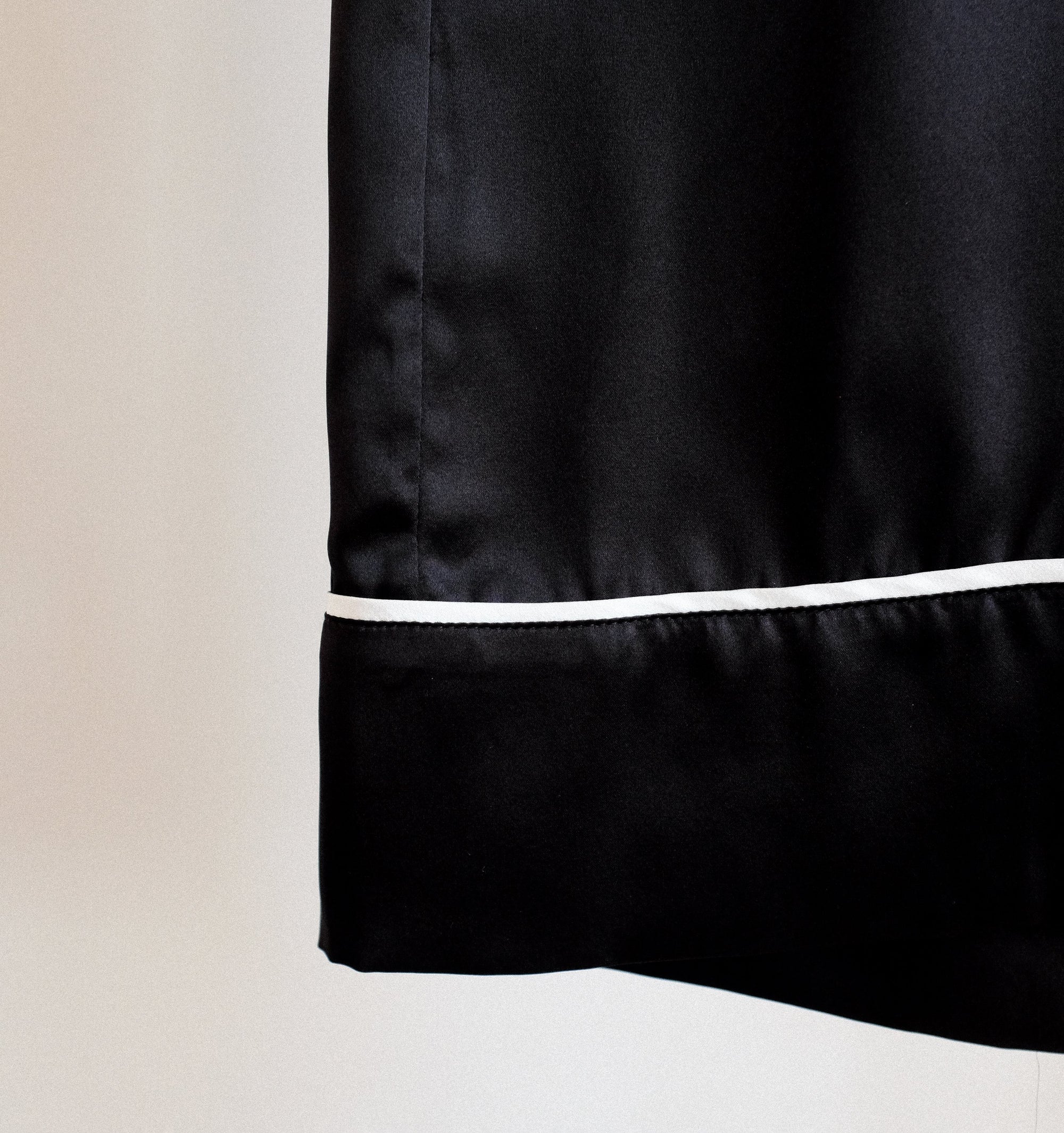 Silk double-breasted pyjama set [Black] Sleep Hesper Fox 