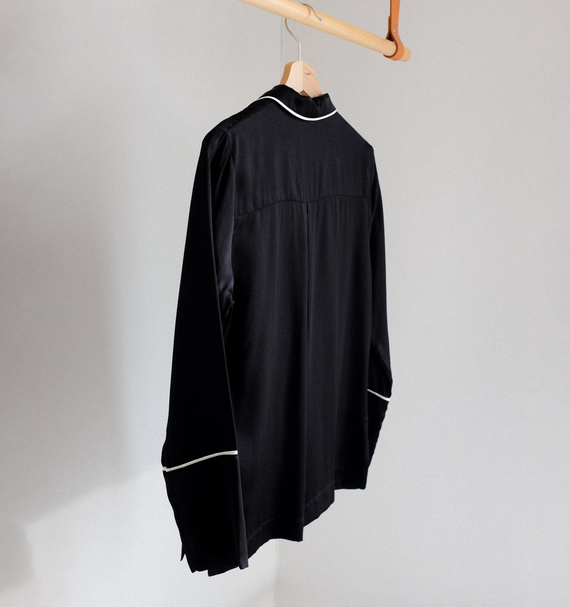 Silk double-breasted pyjama set [Black] Sleep Hesper Fox 