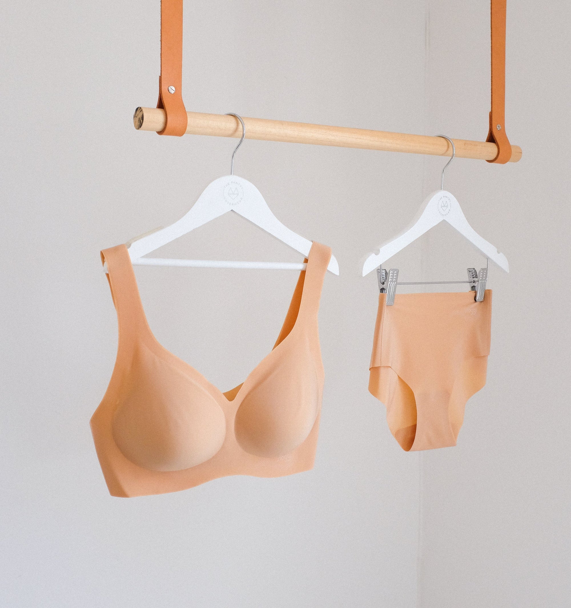 Soft invisible microfibre hipster [Beige] Bottoms Sloggi 