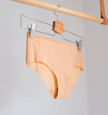 Invisible low back body w. shorts [Beige] – The Pantry Underwear