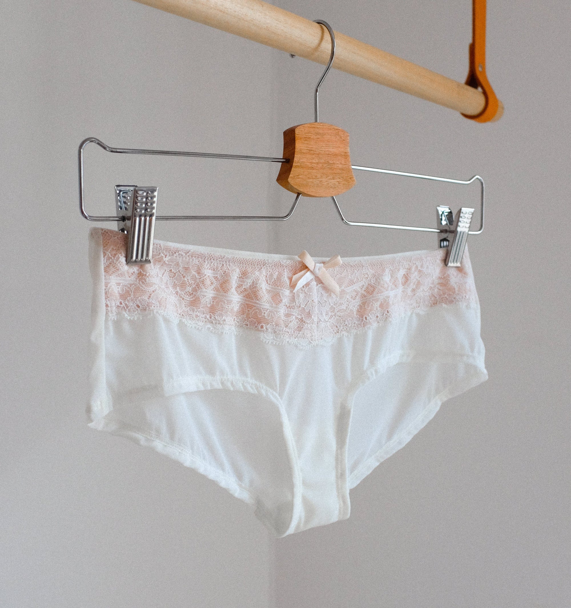 White and cream lace shorty Bottoms Panache 