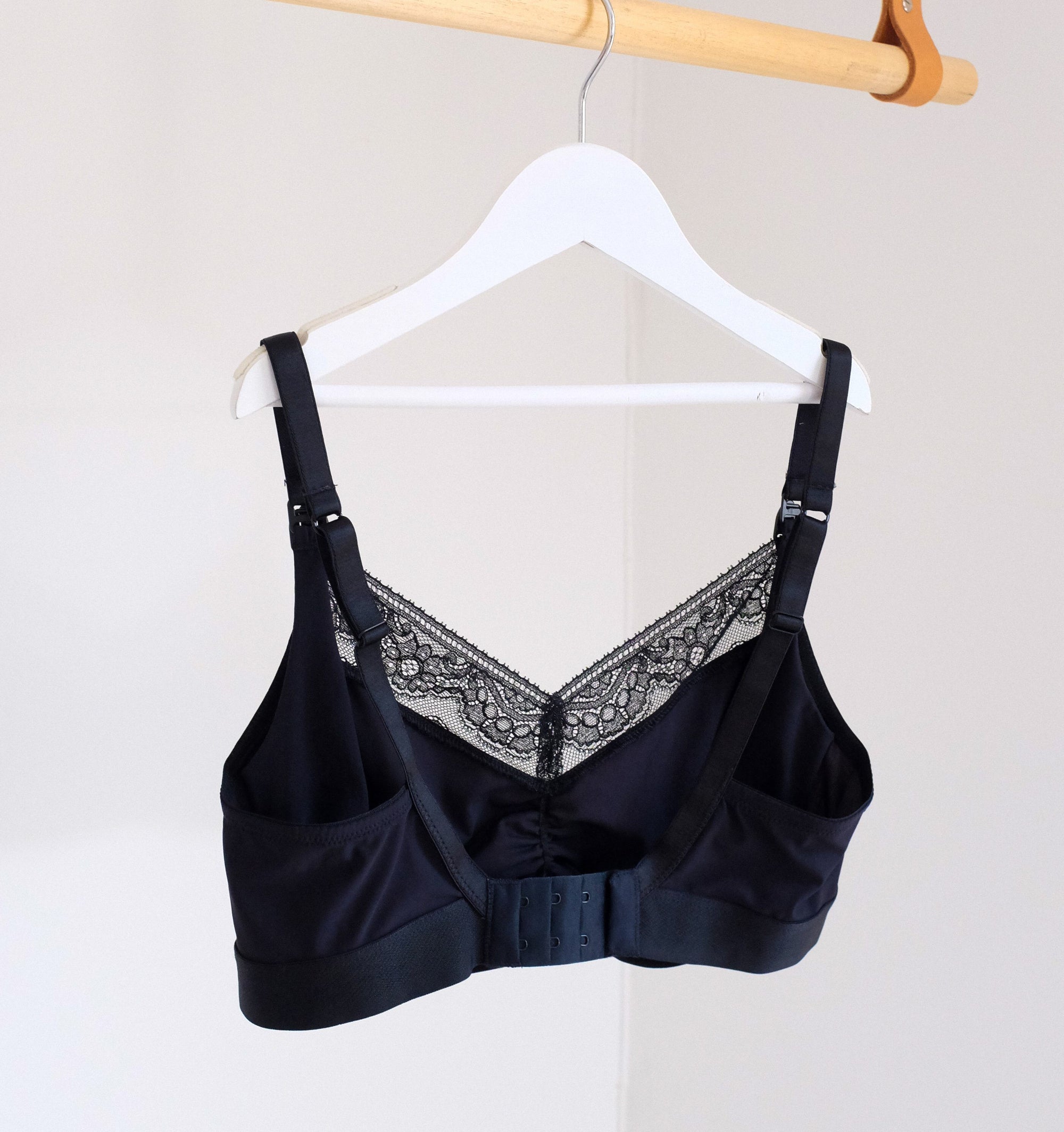 Lace trim nursing bra [Black] Maternity Six 