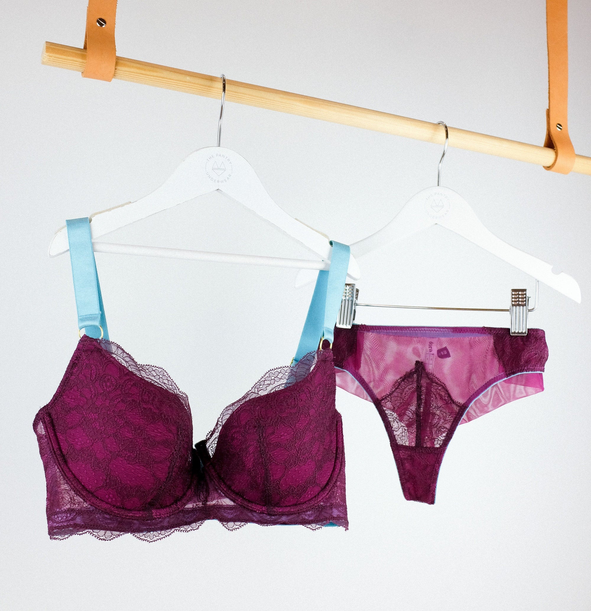 Mulberry mesh w. plum &amp; turquoise low rise knicker Bottoms Dora Larsen 