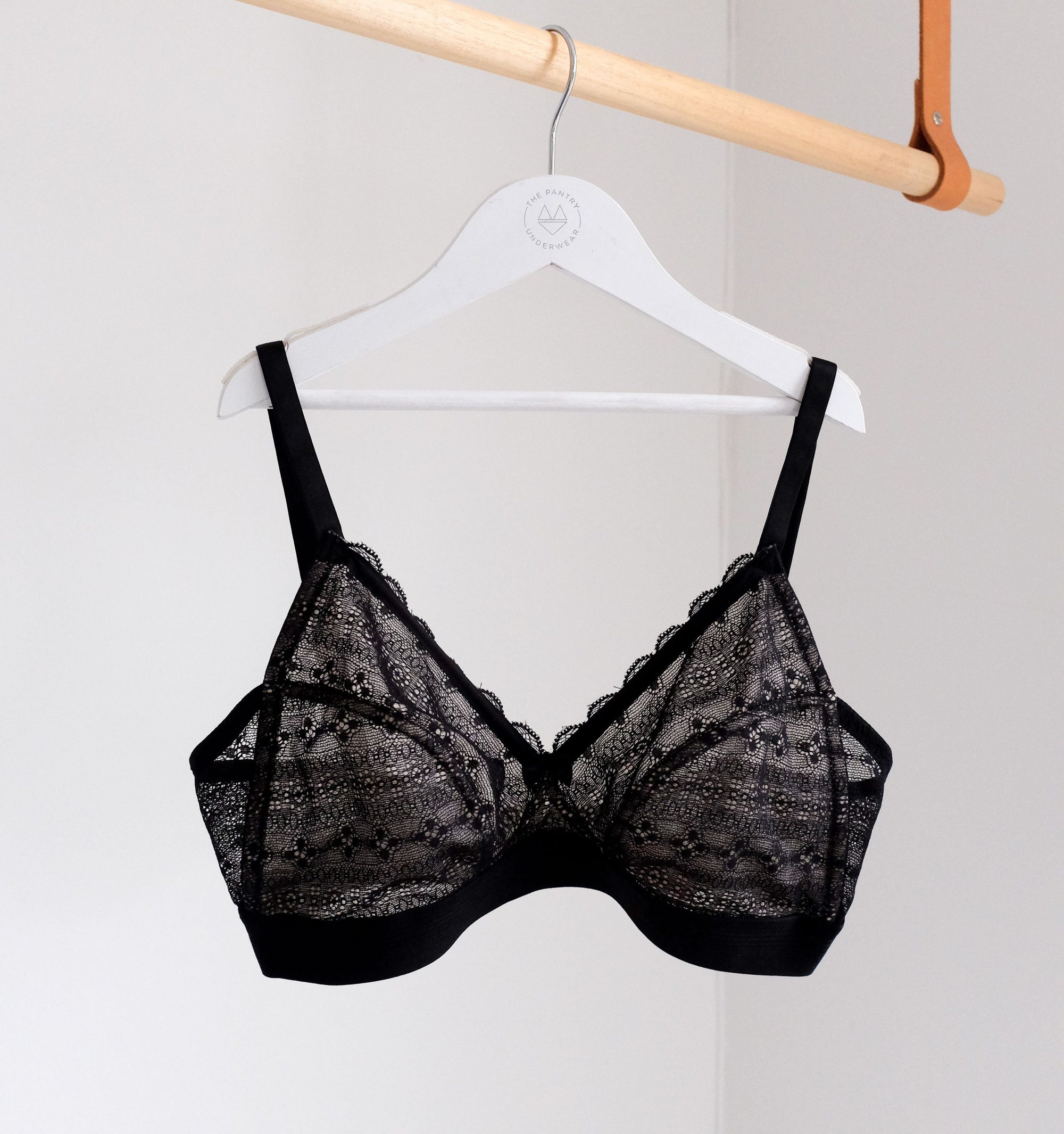 D+ lace triangle [Black] Bras Panache 