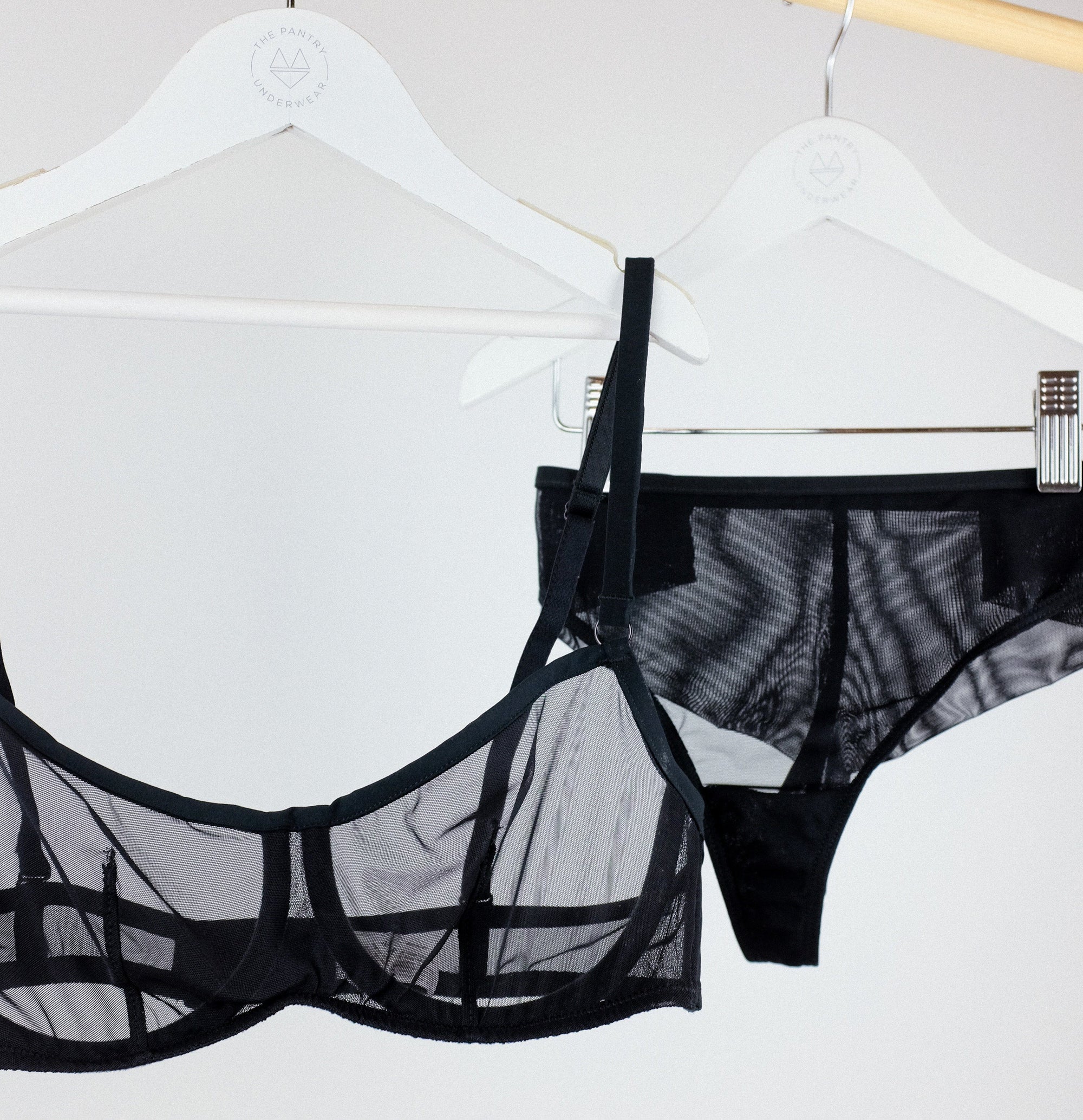 Mesh underwired bandeau [Black] Bras Simone 