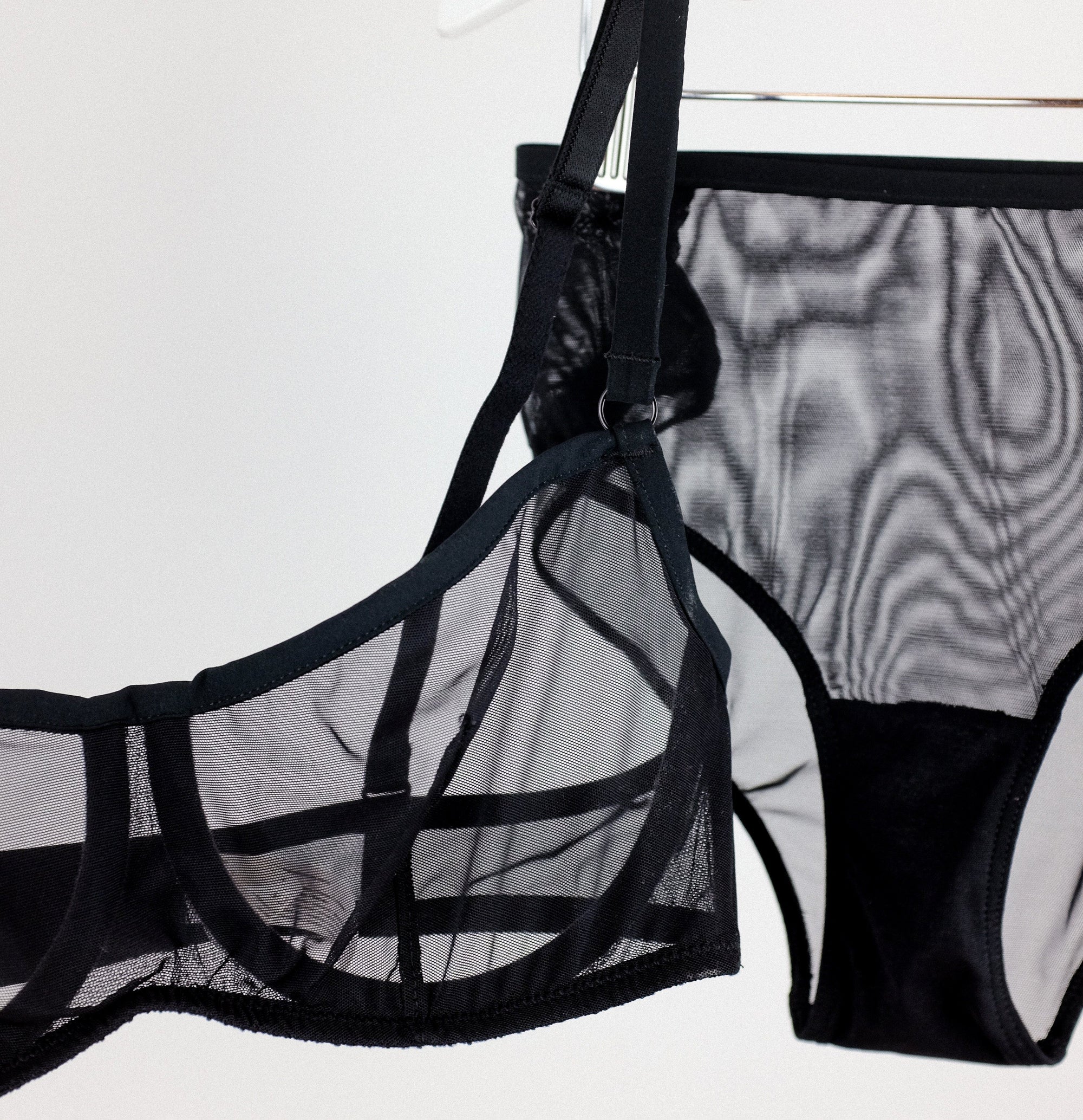 Mesh underwired bandeau [Black] Bras Simone 