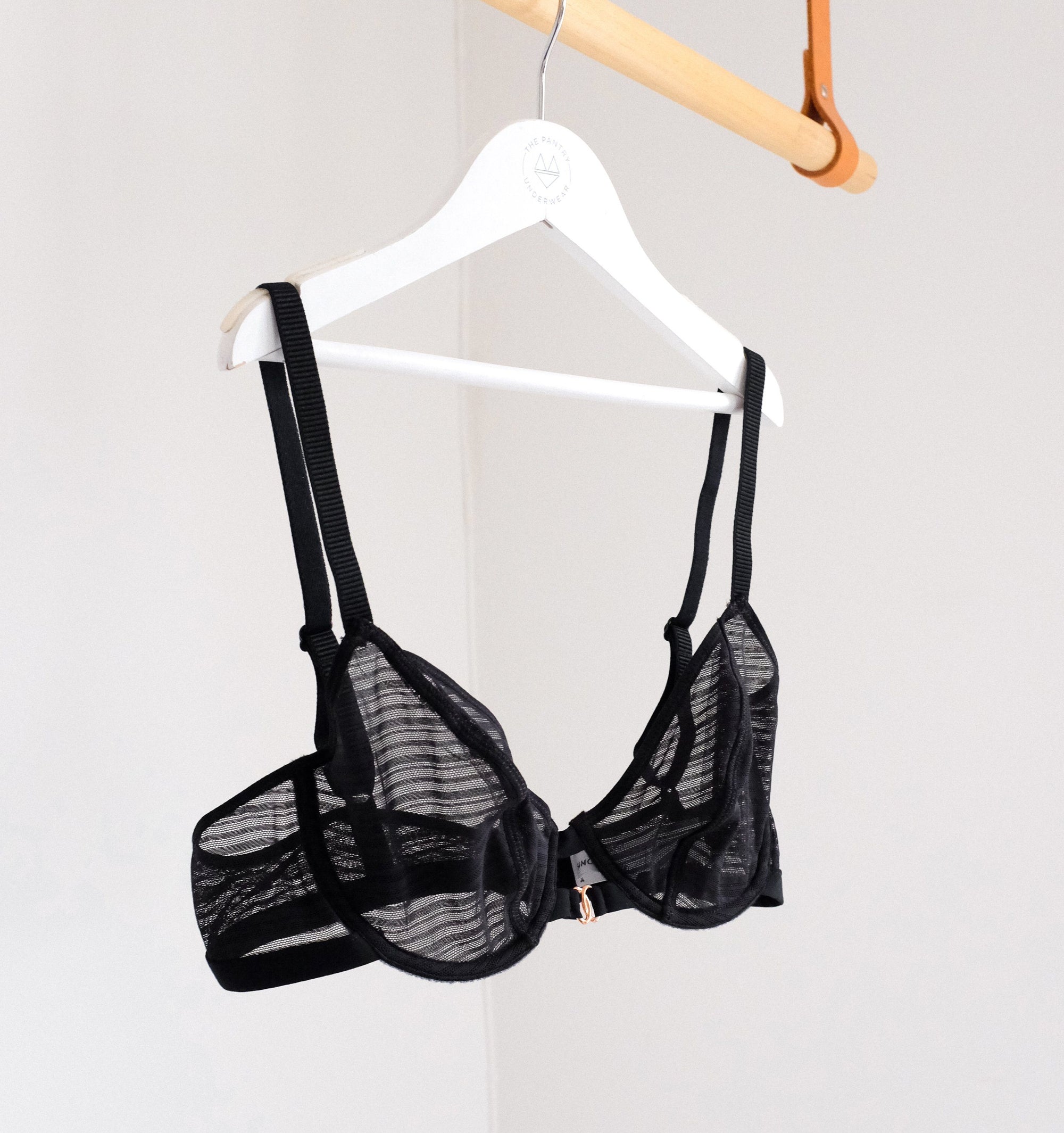 Line mesh balconette [Black] Bras Simone 