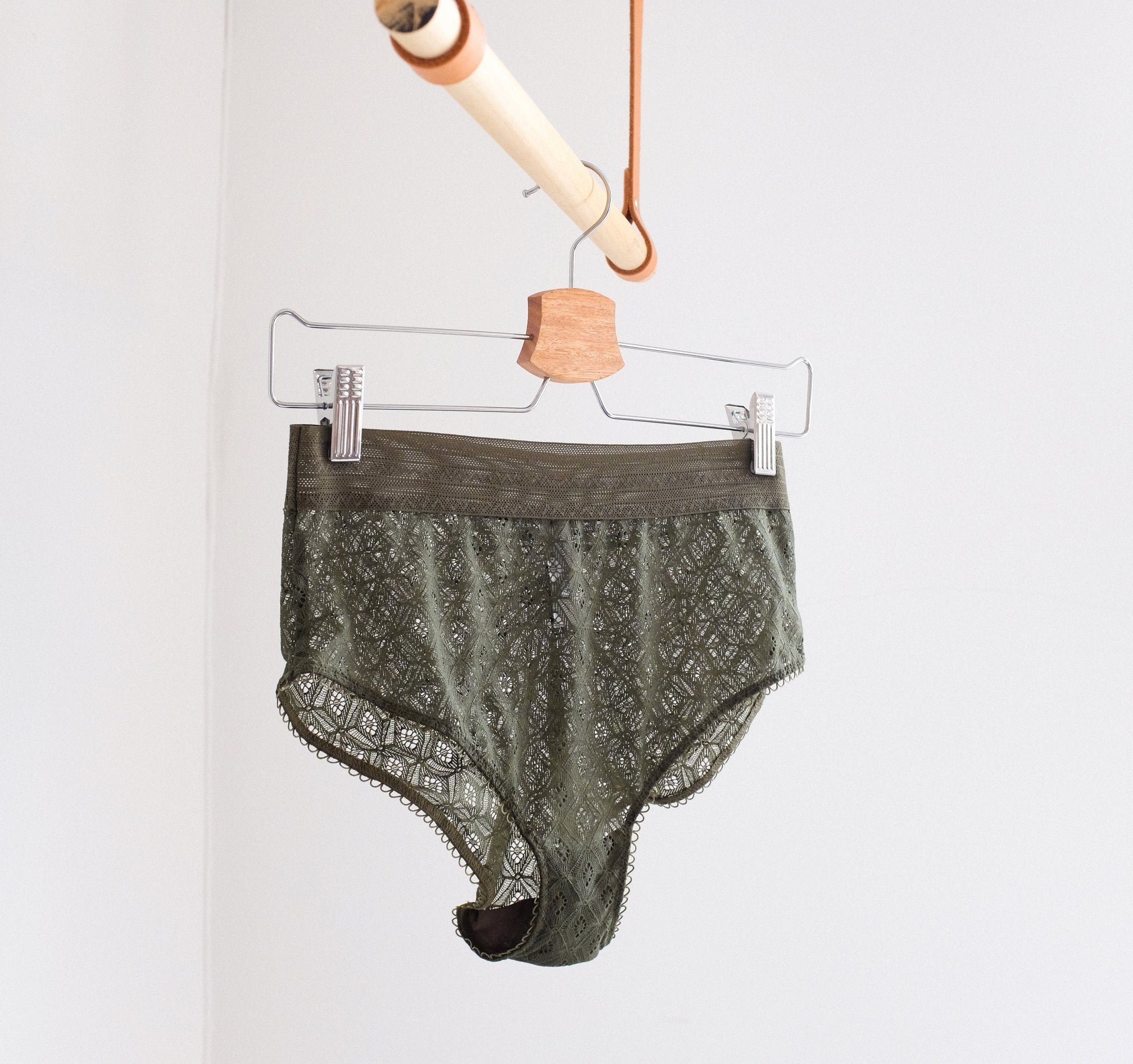 Geometric lace deep brief [Khaki] Bottoms Simone 