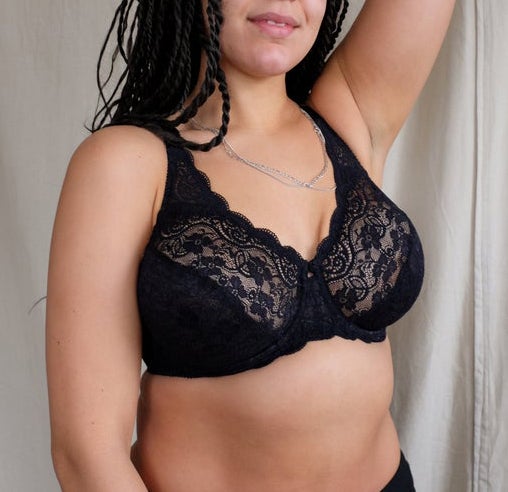 Scalloped lace full cup [Black] Bras Triumph 