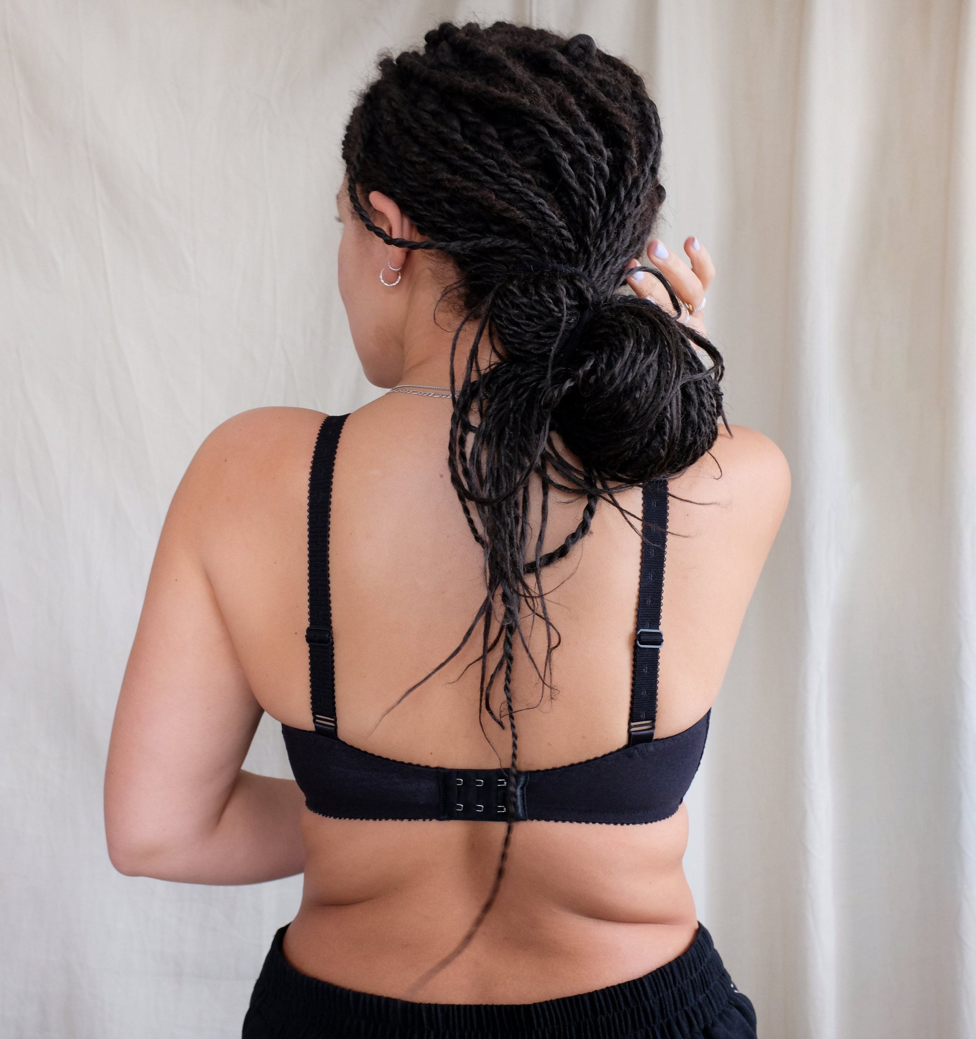 Scalloped lace full cup [Black] Bras Triumph 