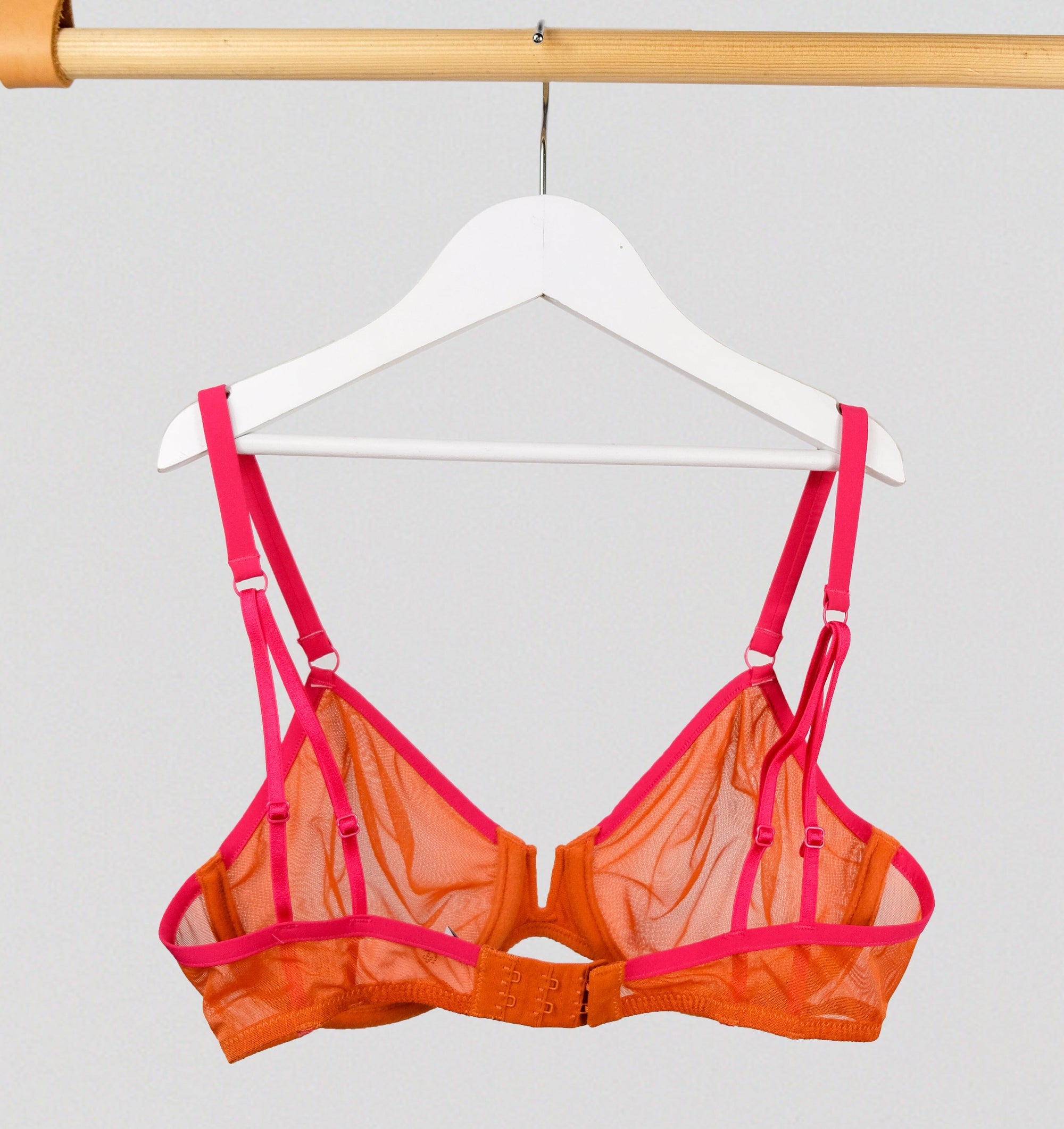 Mesh plunge bra [Mandarin] Bras Simone 