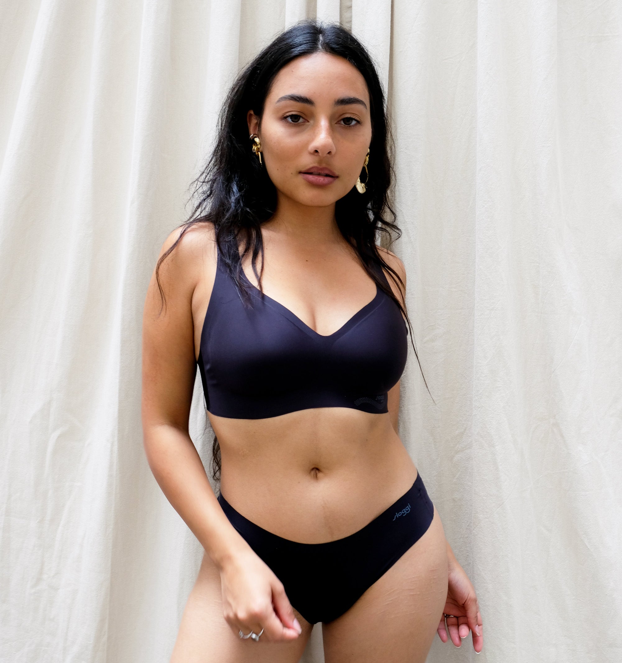 Soft invisible microfibre tanga [Black] Bottoms Sloggi 