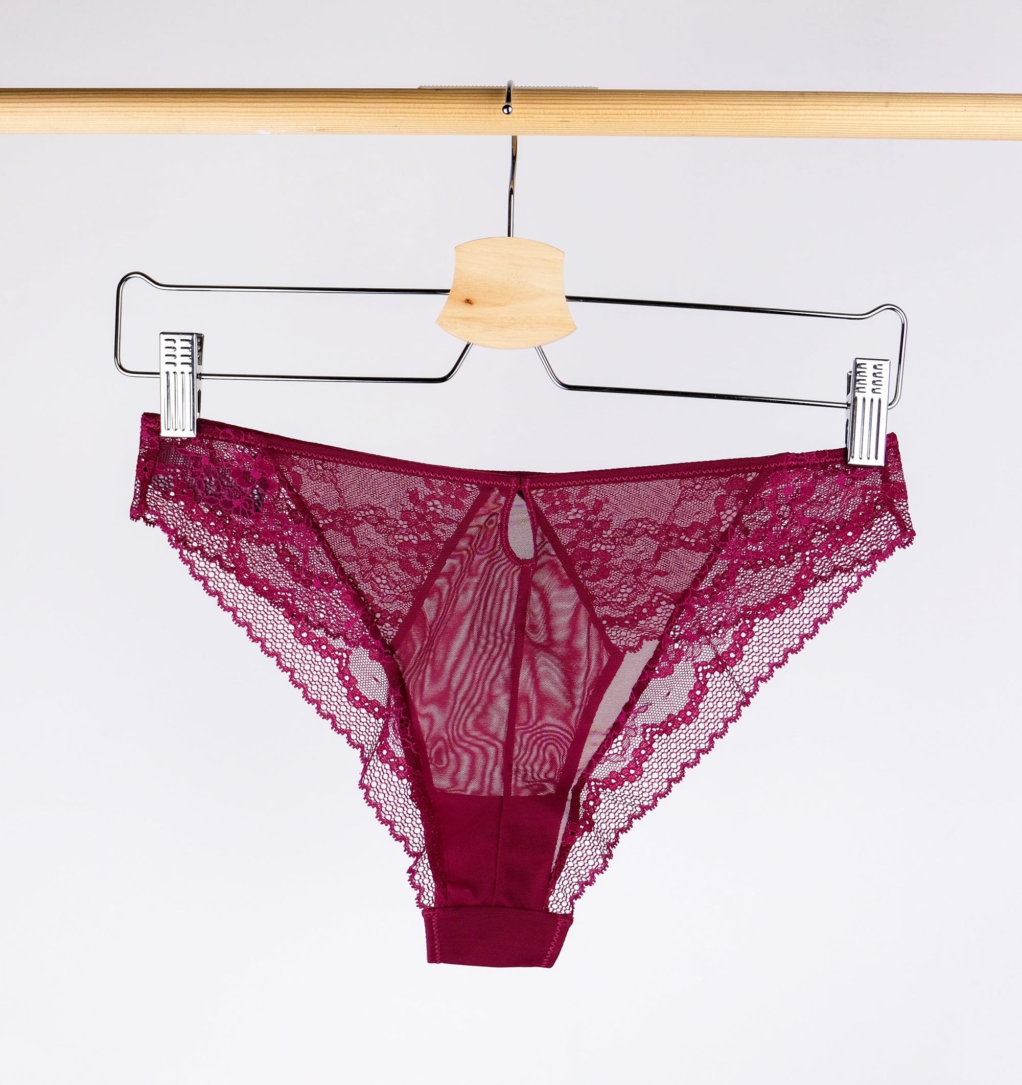 Floral lace tanga [Berry] Bottoms Panache 