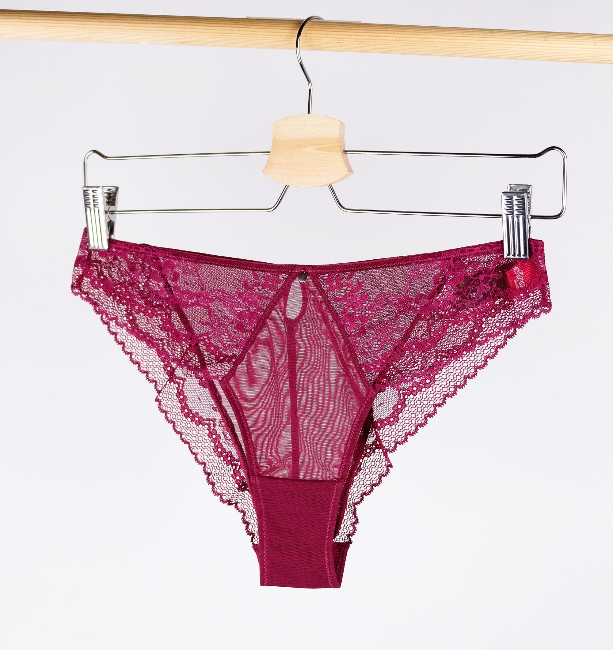 Floral lace tanga [Berry] Bottoms Panache 