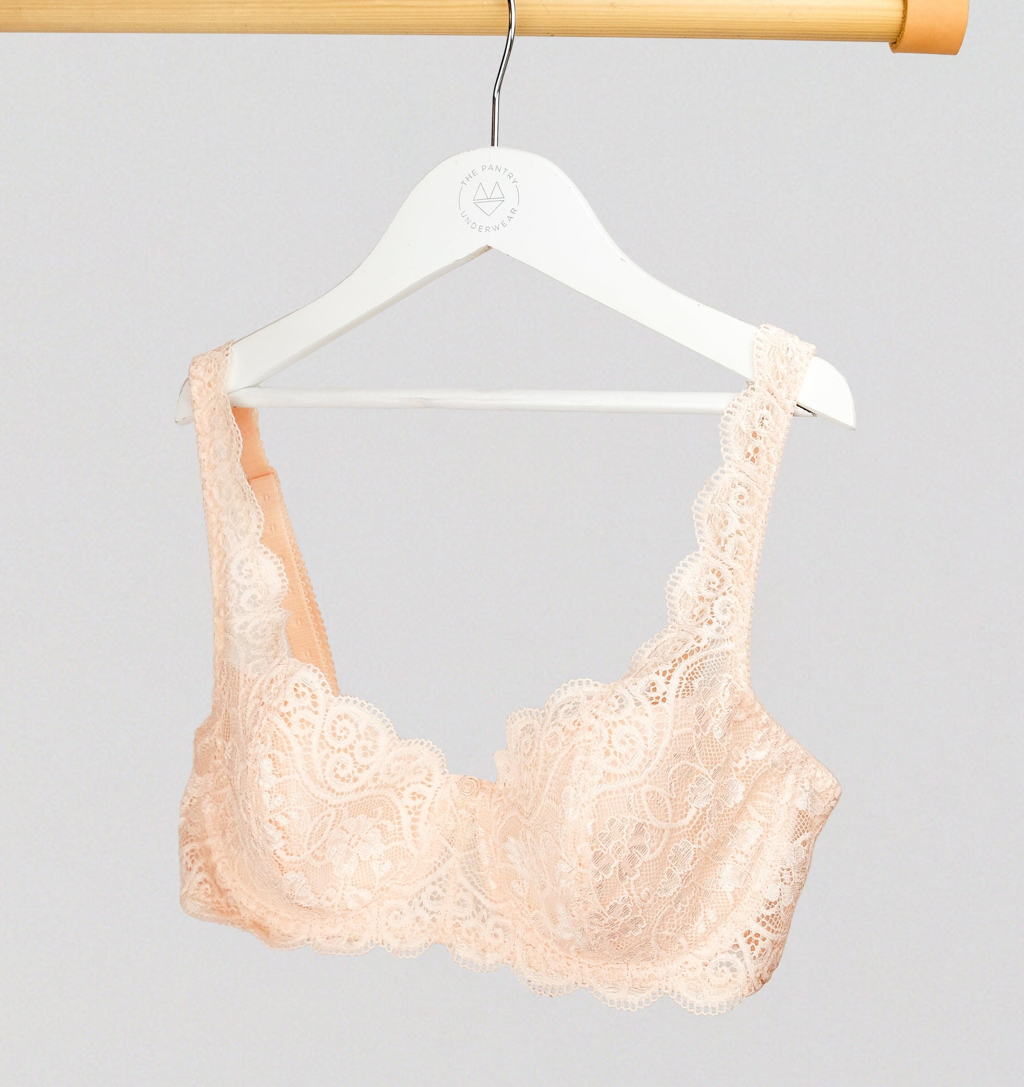Scalloped lace balconette [Peach] Bras Triumph 