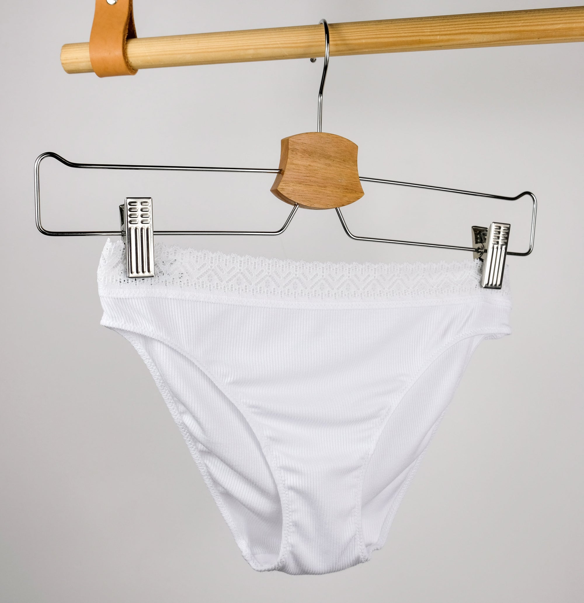 Ribbed modal brief [Chalk] Bottoms Simone 