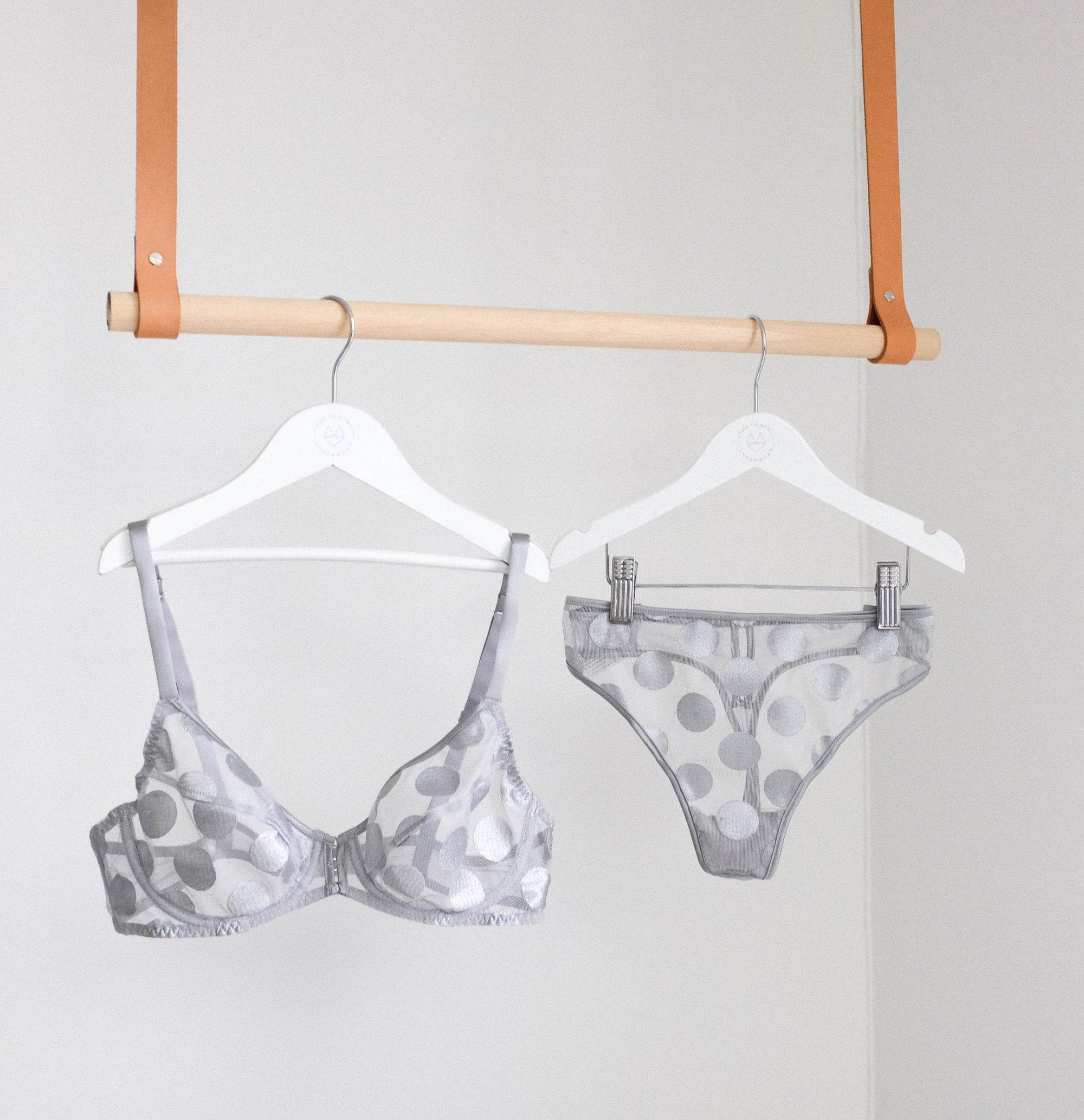 Spot detail thong [Silver] Bottoms Implicite 