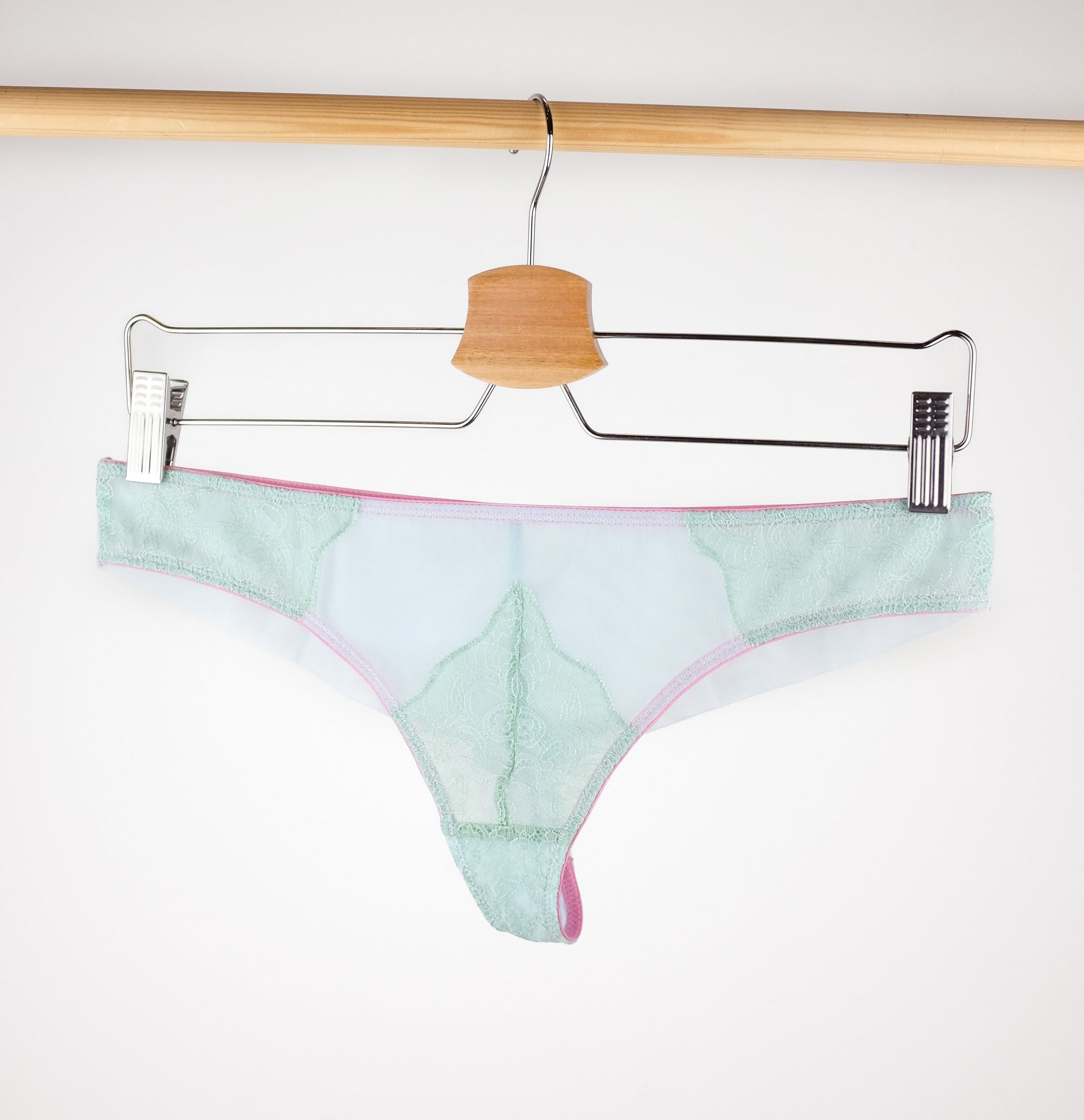 Powder mesh w. mint & bubblegum low rise knicker Bottoms Dora Larsen 