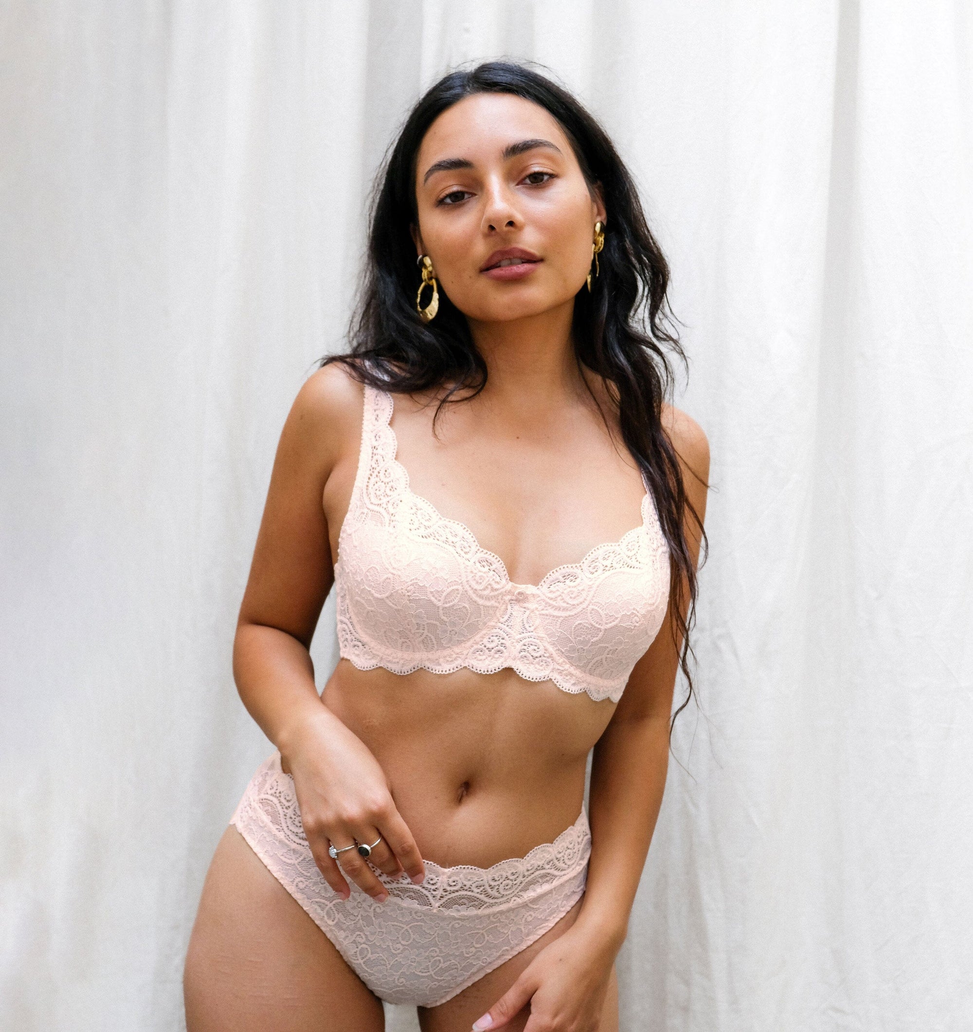 Scalloped lace balconette [Peach] Bras Triumph 