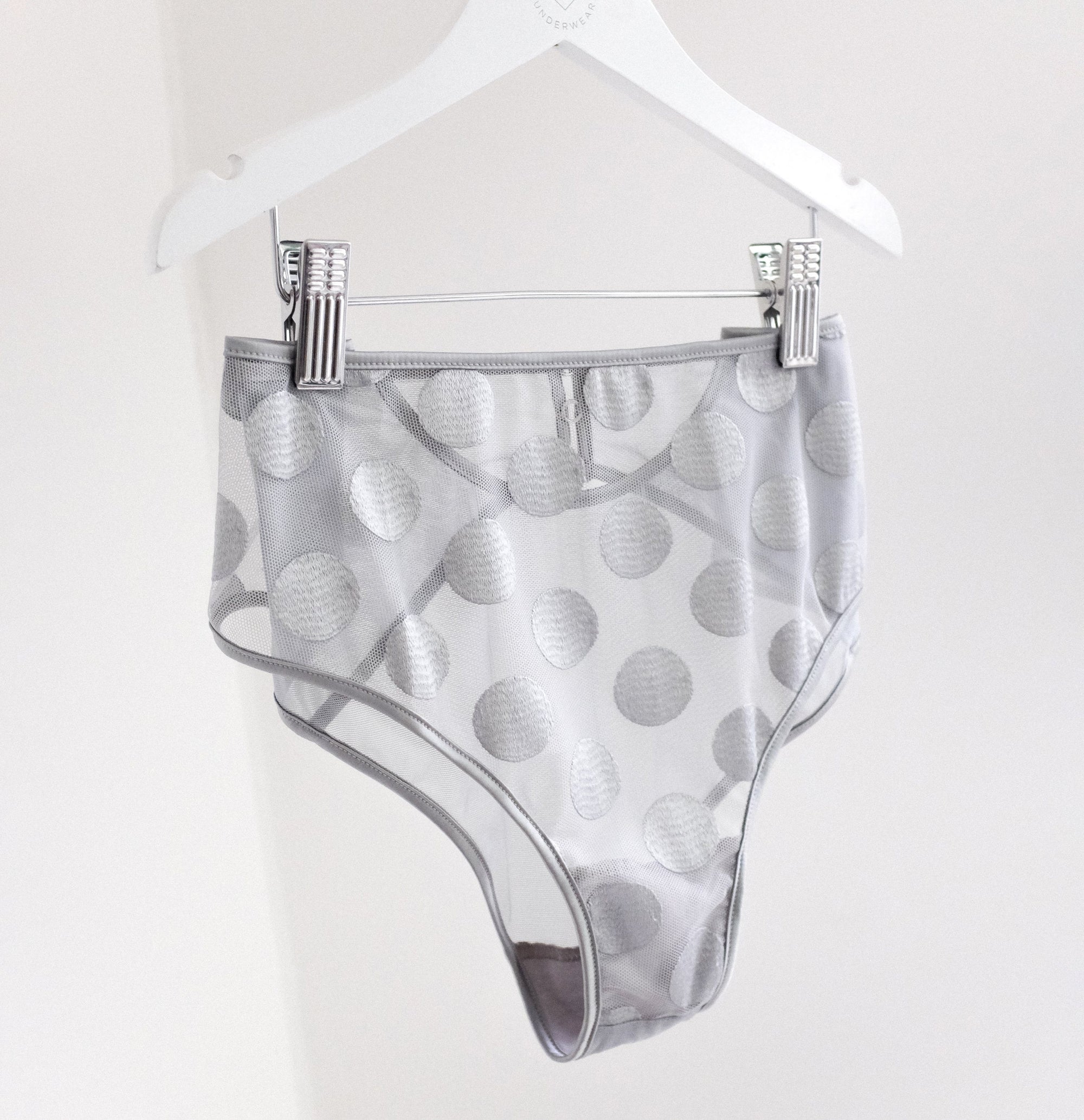 Spot detail shorty [Silver] Bottoms Implicite 
