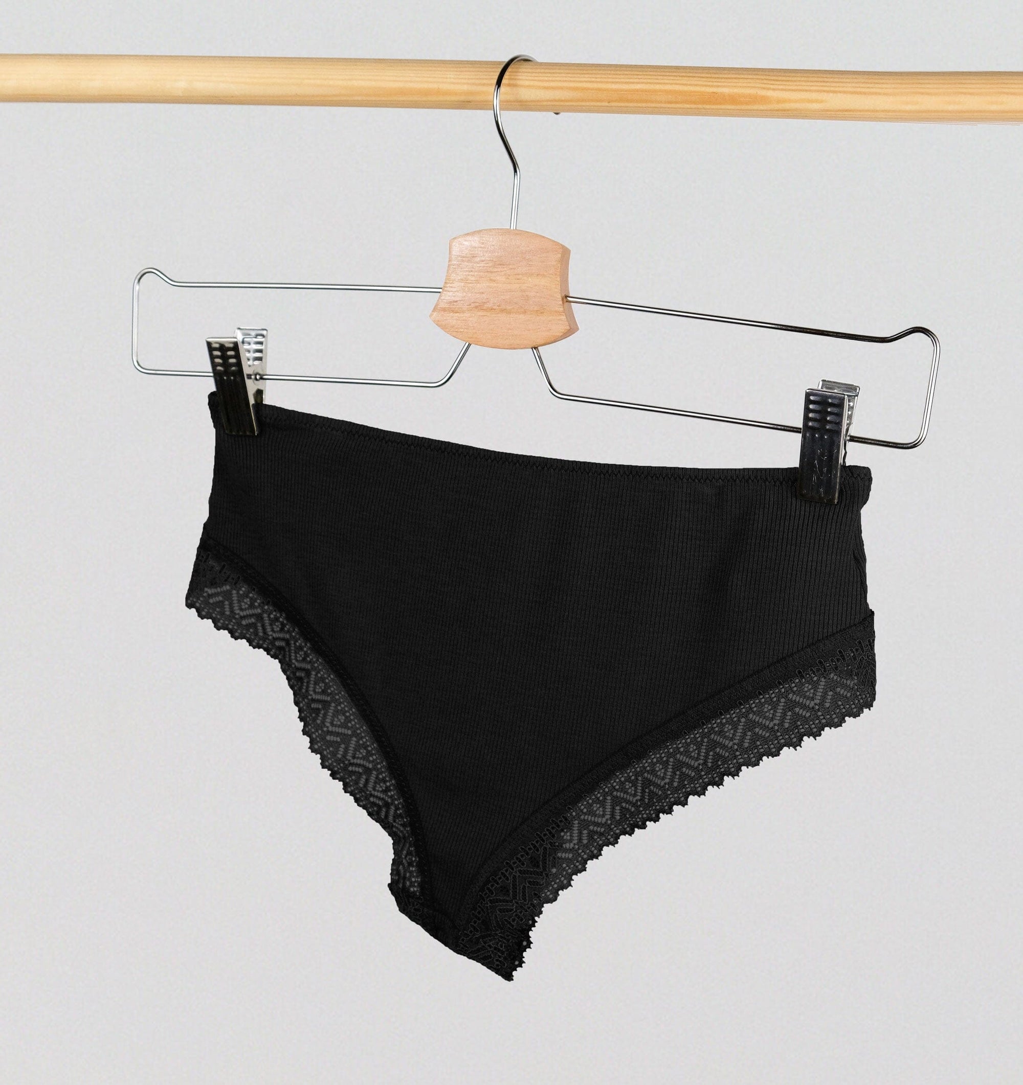 Ribbed modal & cotton shorty [Black] Bottoms Simone 