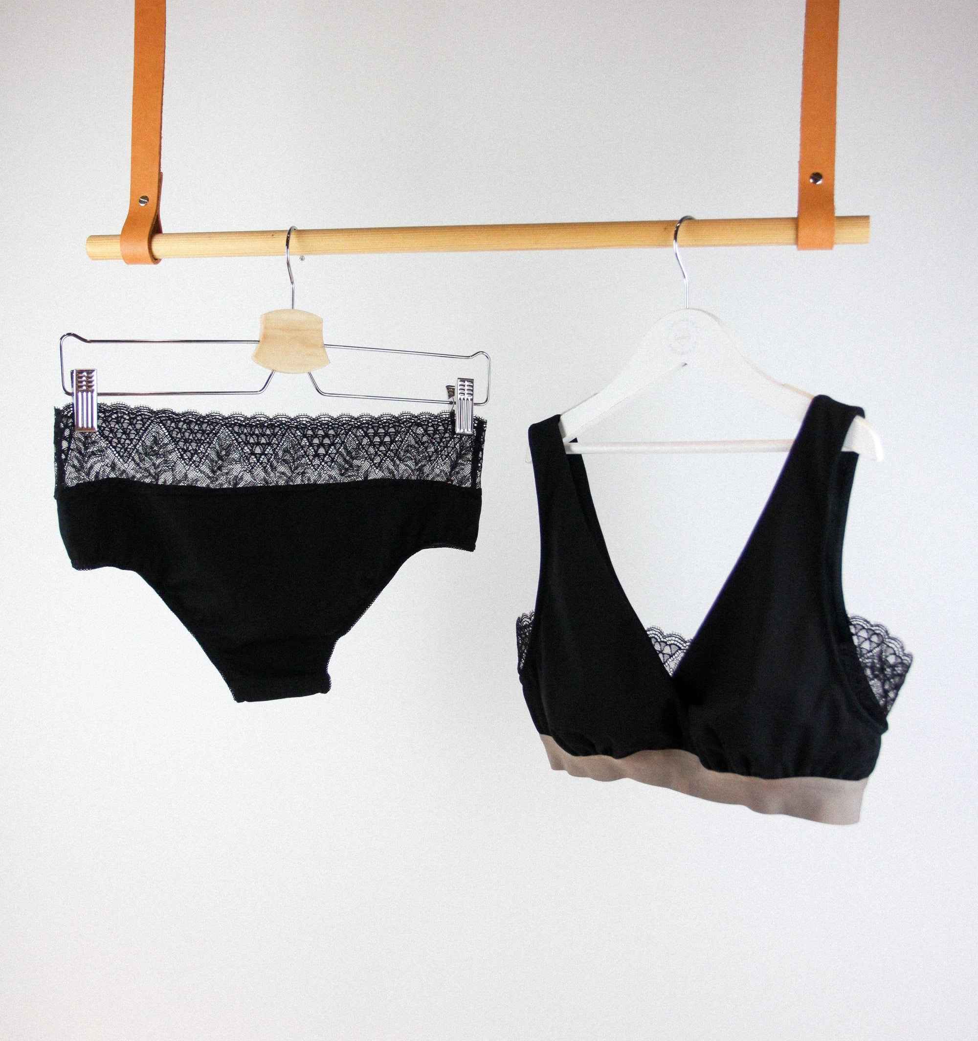Cotton & lace knicker [Black] Maternity Six 
