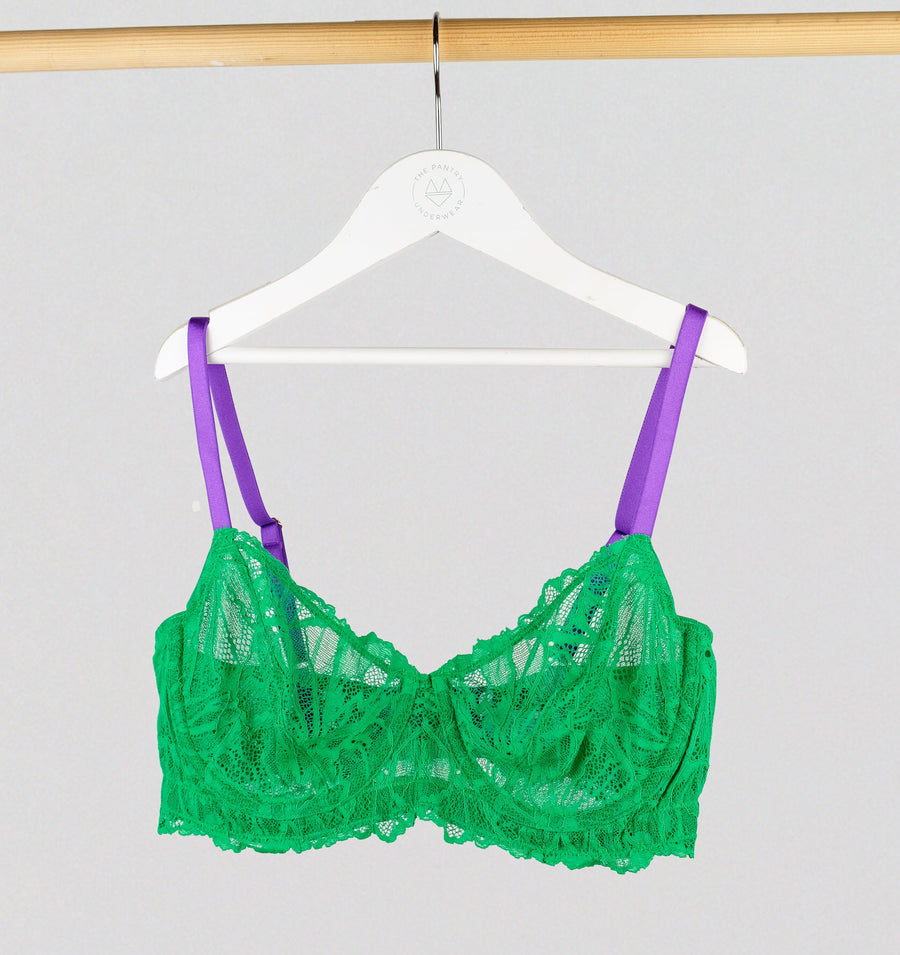 EVERYDAY LACE LONGLINE IN EVERGREEN